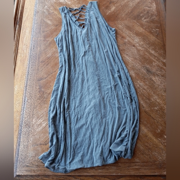 🍀Sleeveless Dress with Laced up Back!!!! - Picture 3 of 8